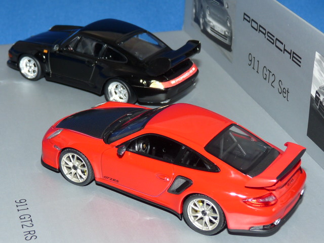 ミニチャンプス製 （ディーラー特注） 1/43 ポルシェ 911 GT2 セット
